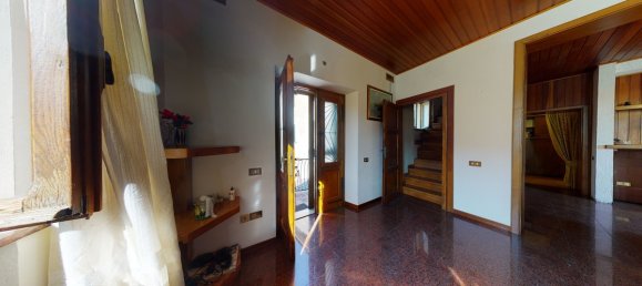 3 Schlafzimmer Haus in Gallicano, Italy, Nr. 237819 24