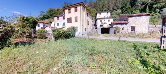 3 Schlafzimmer Haus in Gallicano, Italy, Nr. 237819 18