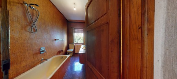 3 Schlafzimmer Haus in Gallicano, Italy, Nr. 237819 10