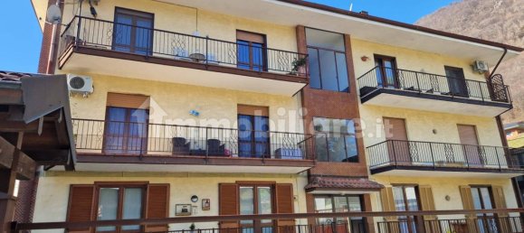 2 bedrooms Apartment in Omegna, Italy No. 202237 2