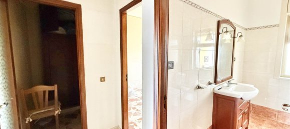 2 bedrooms Apartment in Catania, Italy No. 282802 23
