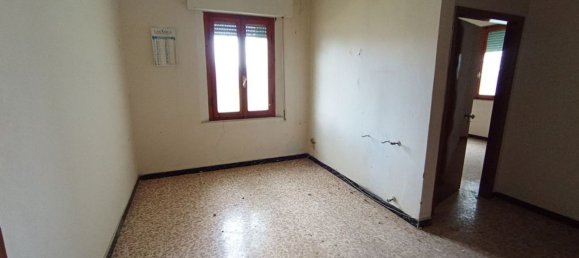 15-salle Maison à Cortona, Italy No. 225613 10