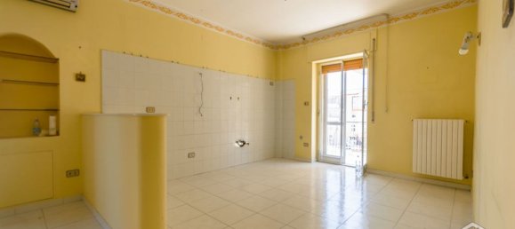 Apartamento de 3 dormitorios en Manfredonia, Italy No. 353702 4