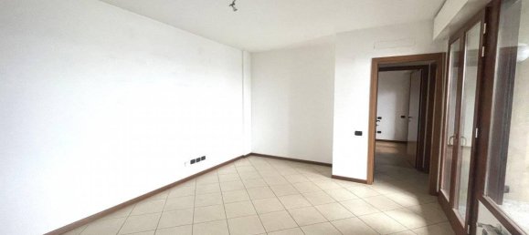2-Zimmer Wohnung in Milan, Italy, Nr. 242350 5