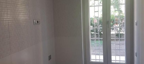 3غرفة شقة في Fonte Nuova, Italy رقم 38750 28