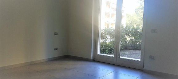 3غرفة شقة في Fonte Nuova, Italy رقم 38750 11