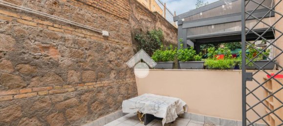 Квартира с 1 спальней в Рим, Италия № 59205 10