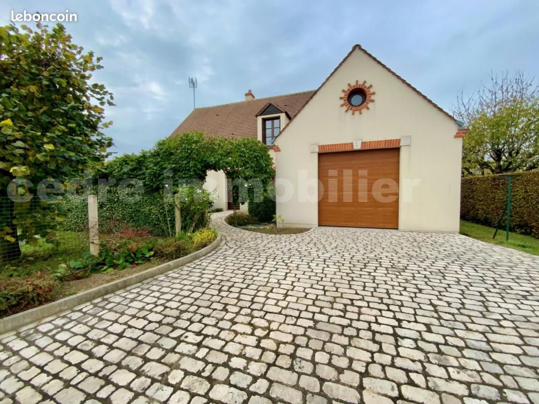 4 chambres Maison à Saint-Pryvé-Saint-Mesmin, France No. 152414