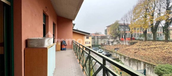 Квартира с 3 спальнями в Альбино, Италия № 109597 16