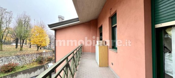 Квартира с 3 спальнями в Альбино, Италия № 109597 17