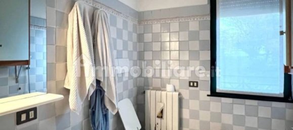 Квартира с 3 спальнями в Альбино, Италия № 109597 20