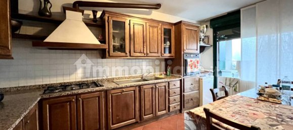 Квартира с 3 спальнями в Альбино, Италия № 109597 8