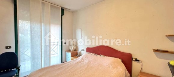 Квартира с 3 спальнями в Альбино, Италия № 109597 12