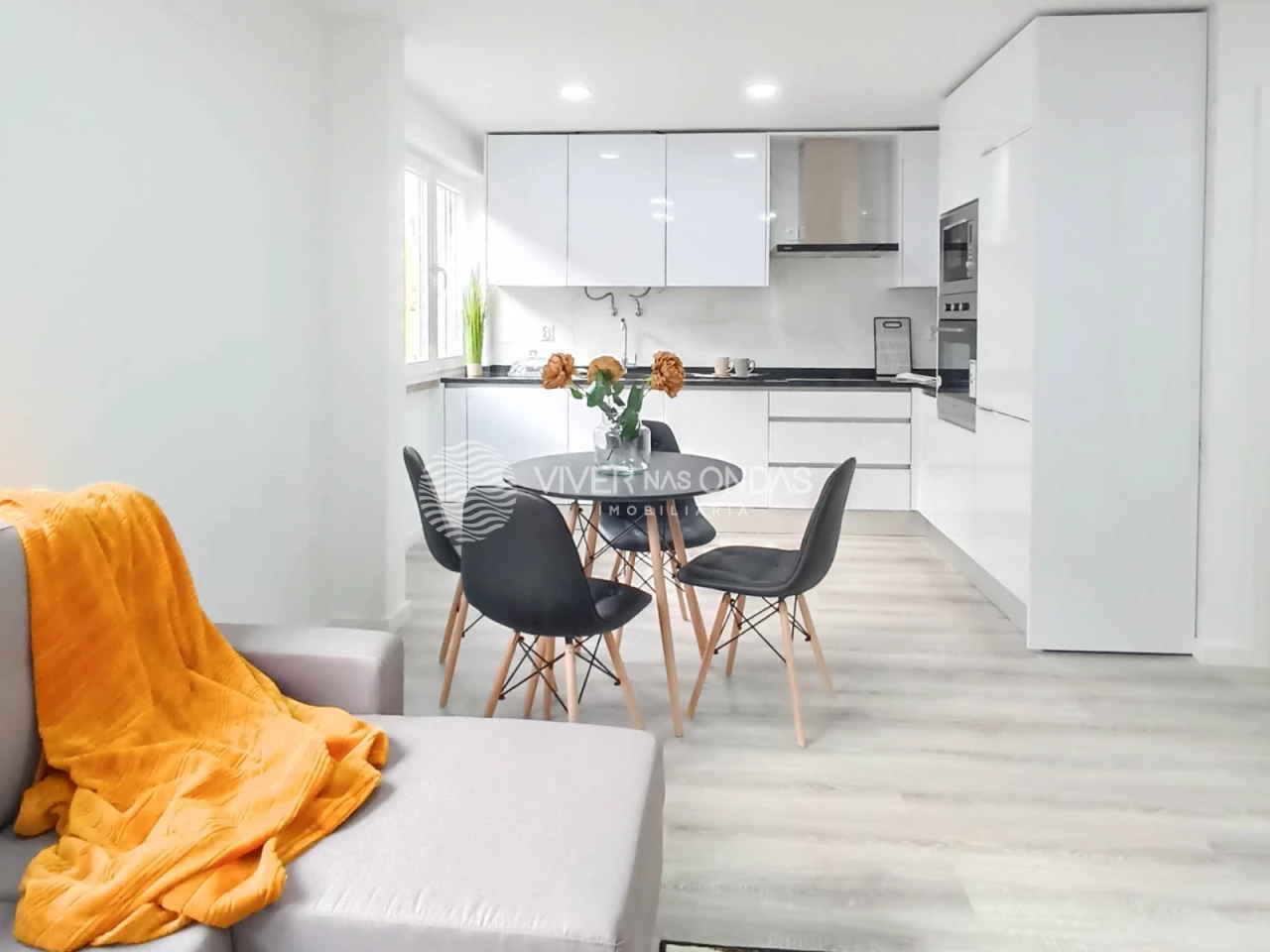 3 bedrooms Apartment in Lisbon, Portugal No. 278399