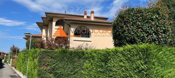 3 bedrooms Apartment in Inzago, Italy No. 364938 3