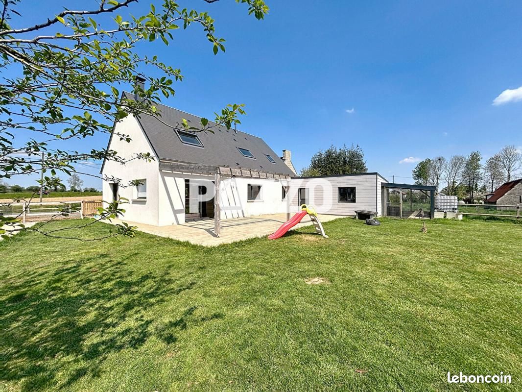 4 bedrooms House in Manche, France No. 357492