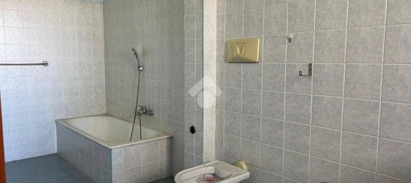 2 bedrooms Apartment in Melito di Napoli, Italy No. 82813 8