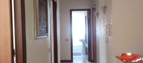 3-salle Appartement à Catania, Italy No. 272134 2