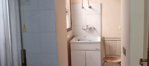 3-salle Appartement à Catania, Italy No. 272134 5