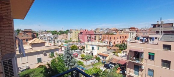 2 bedrooms Apartment in Rome, Italy No. 276365 6