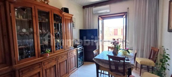2 bedrooms Apartment in Rome, Italy No. 276365 11