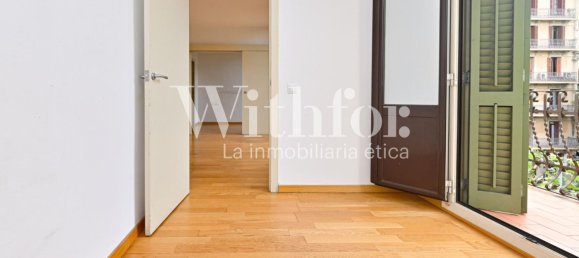 Apartamento T2 em Eixample, Spain N.º 137119 11