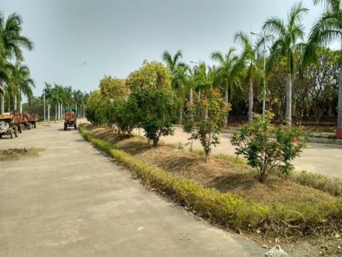  Land in Raipur, India No. 32707