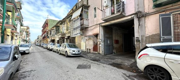 1 room Warehouse in Naples, Italy No. 123522 5