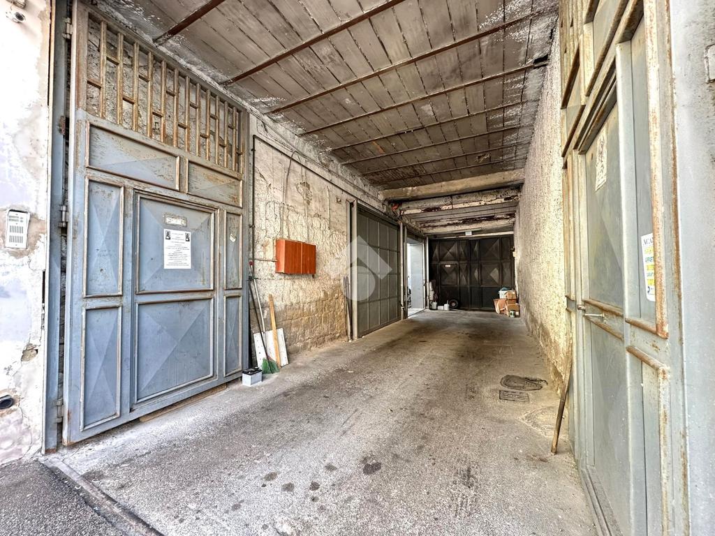 1 room Warehouse in Naples, Italy No. 123522
