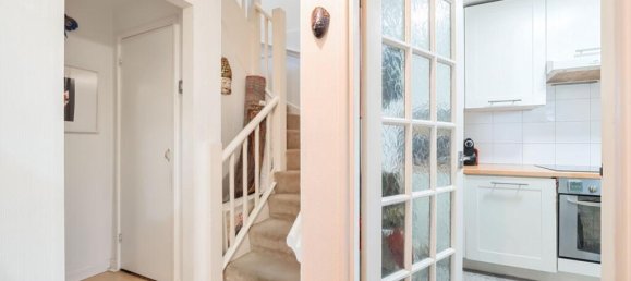 2 bedrooms Commercial property in Sutton, United Kingdom No. 13496 2