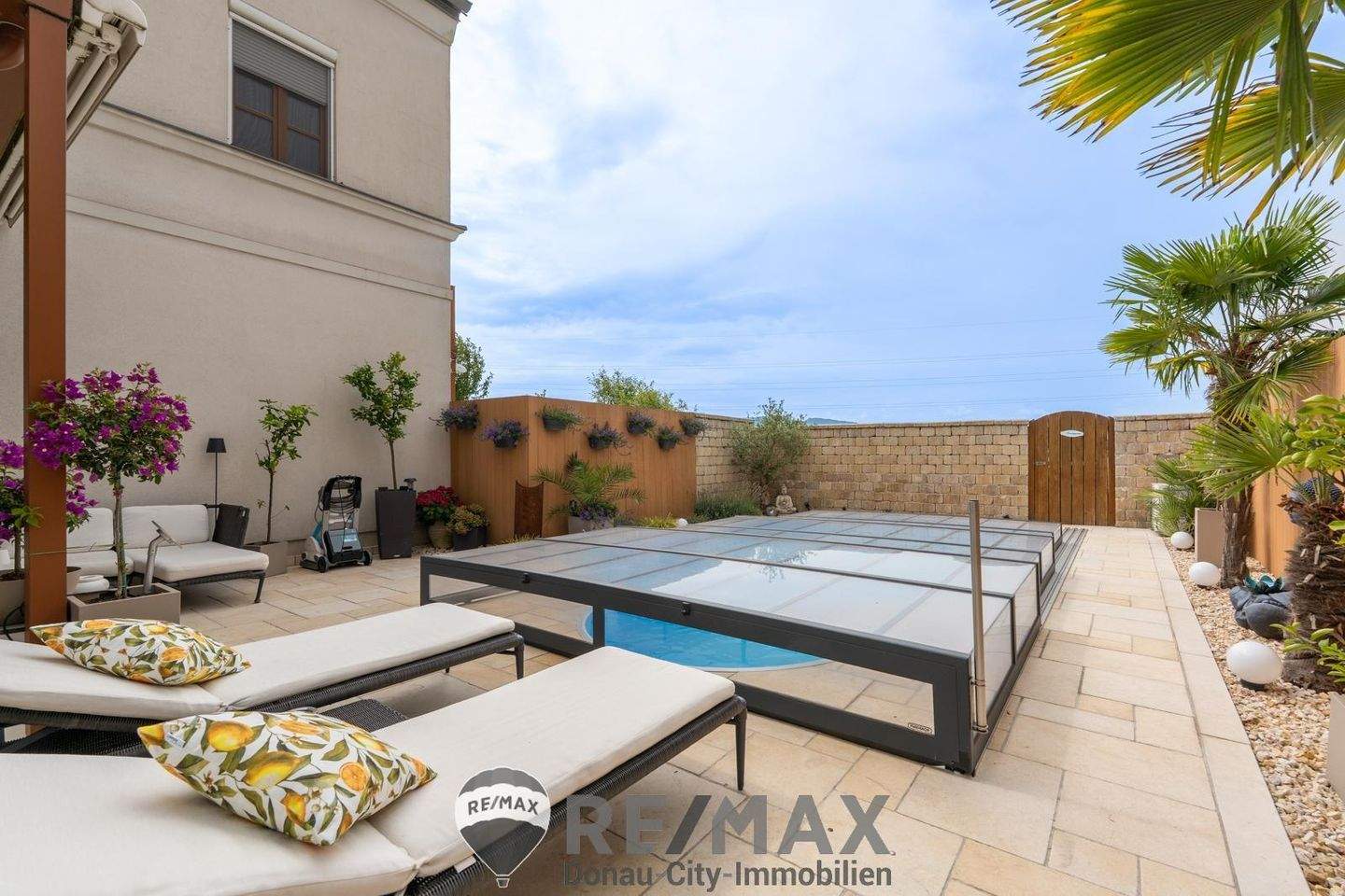 Таунхаус с 4 комнатами в Леобендорф, Австрия № 237736