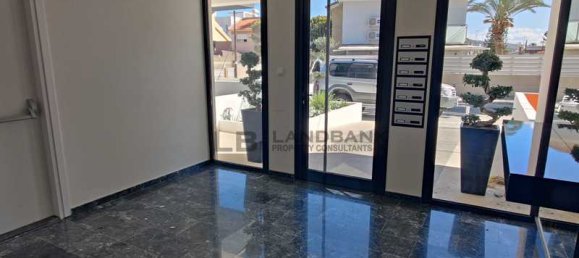 4 bedrooms Penthouse in Limassol, Cyprus No. 14101 3