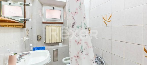 2 rooms Apartment in Matelica, Italy No. 69148 9