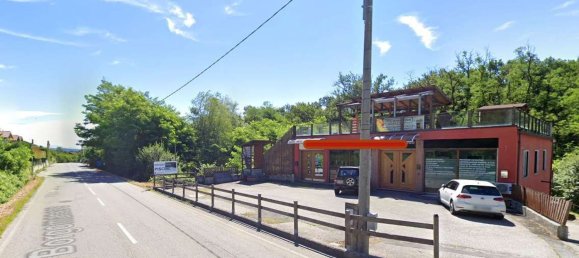 260m² Commercial property in Comignago, Italy No. 360330 2