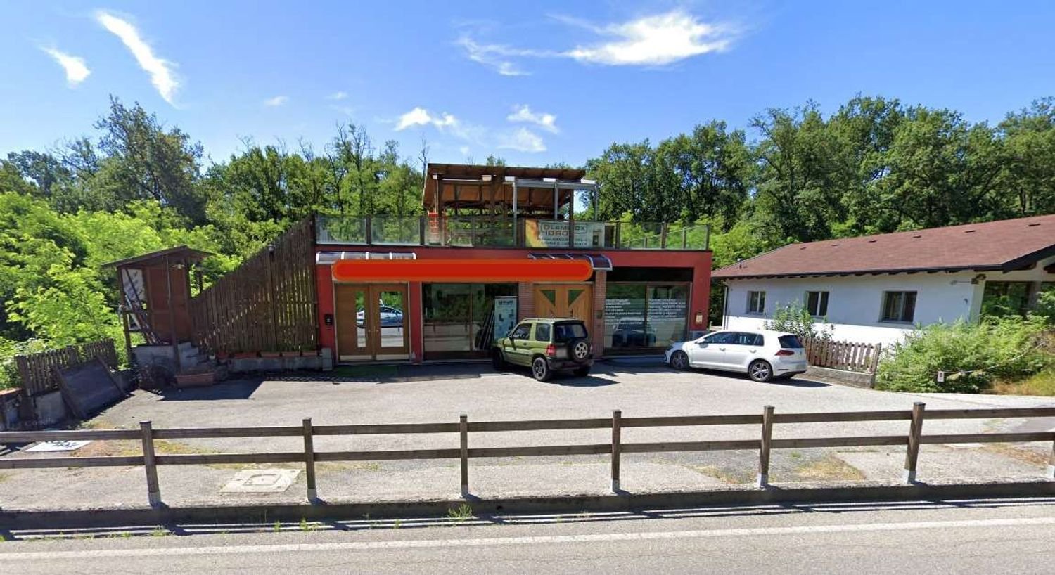 260m² Commercial property in Comignago, Italy No. 360330