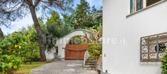 8 Schlafzimmer Villa in Recco, Italy, Nr. 55846 3