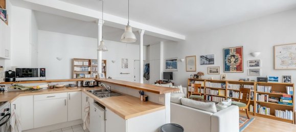 2 bedrooms Apartment in Paris, France No. 169968 6