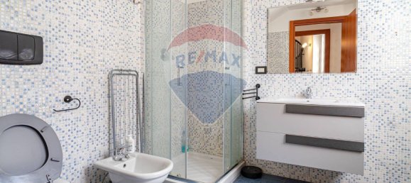 1 bedroom Apartment in Canegrate, Italy No. 327948 9