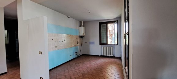 Дом с 5 спальнями в Судзара, Италия № 361230 31