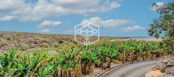 3 bedrooms Villa in Adeje, Spain No. 16421 5