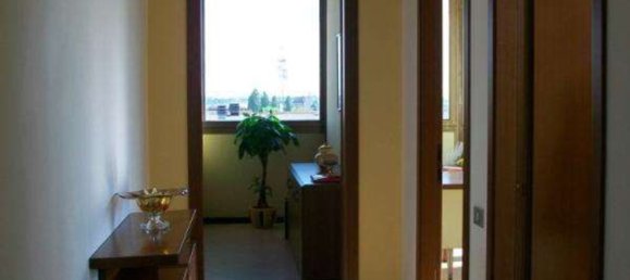 Büro in Sassuolo, Italy 80m², Nr. 137515 7