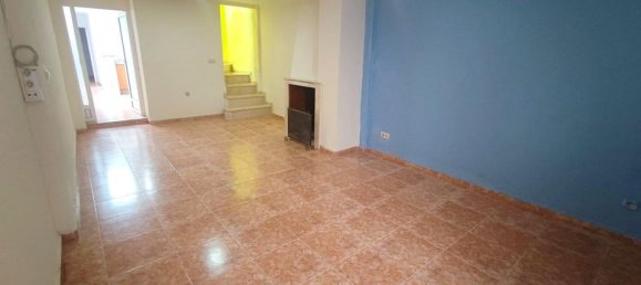3 bedrooms Villa in Valencia, Spain No. 184683 3