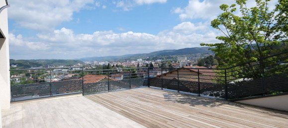 Casa de 3 dormitorios en Fraisses, France No. 328932 2