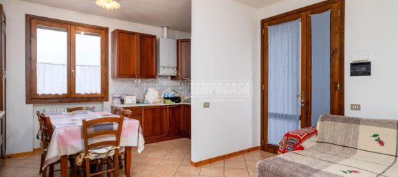Apartamento de 2 dormitorios en Montese, Italy No. 67926 6