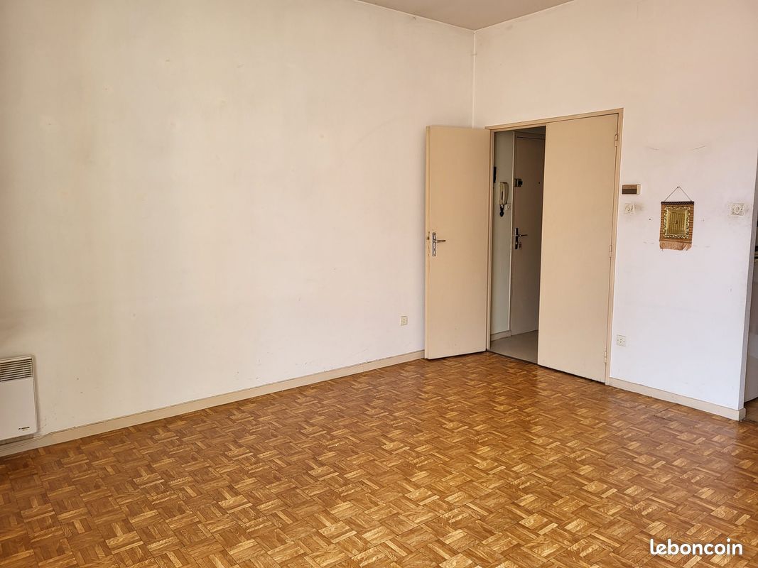 2 chambres Appartement à Meurthe-et-Moselle, France No. 212079