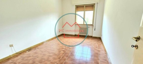 4-salle Appartement à Montecatini Terme, Italy No. 75272 6