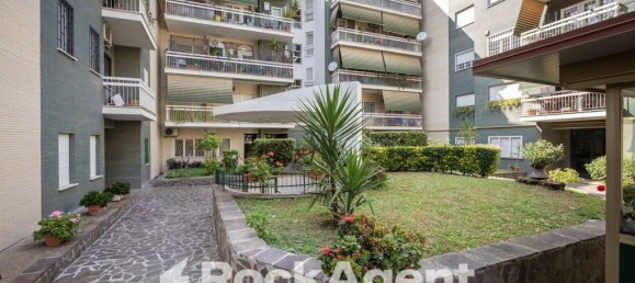 2 chambres Appartement à Rome, Italy No. 264256 2