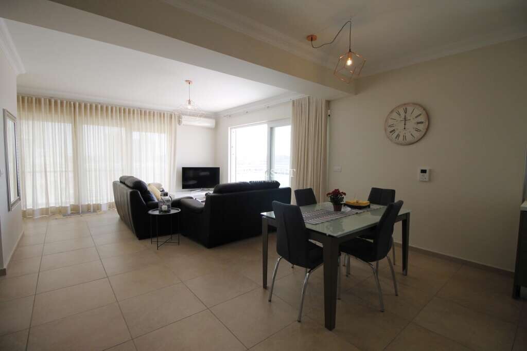 Ático de 2 dormitorios en Sliema, Malta No. 9186