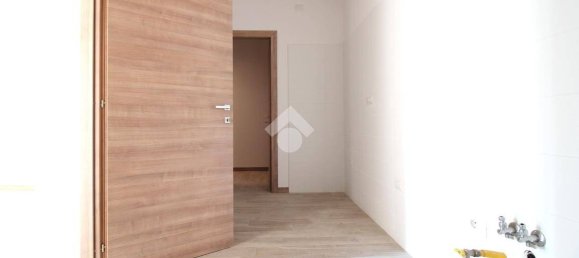 1 bedroom Apartment in San Giacomo delle Segnate, Italy No. 322970 4