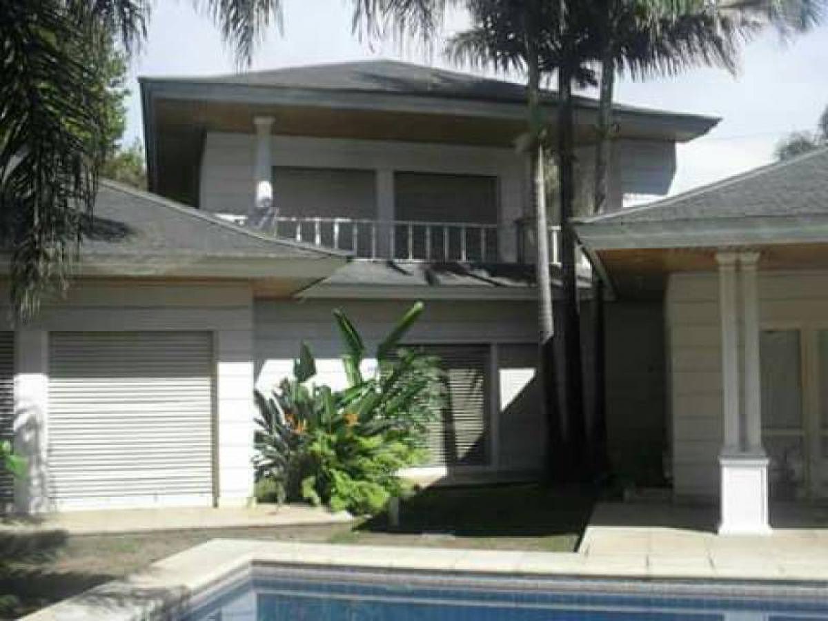 Granja de 4 dormitorios en San Miguel, Argentina No. 49458